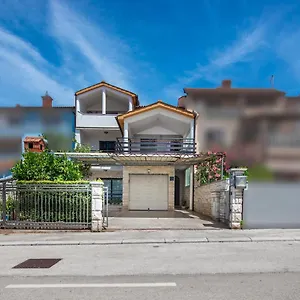 https://apartment-palma-pula.in-istria.net