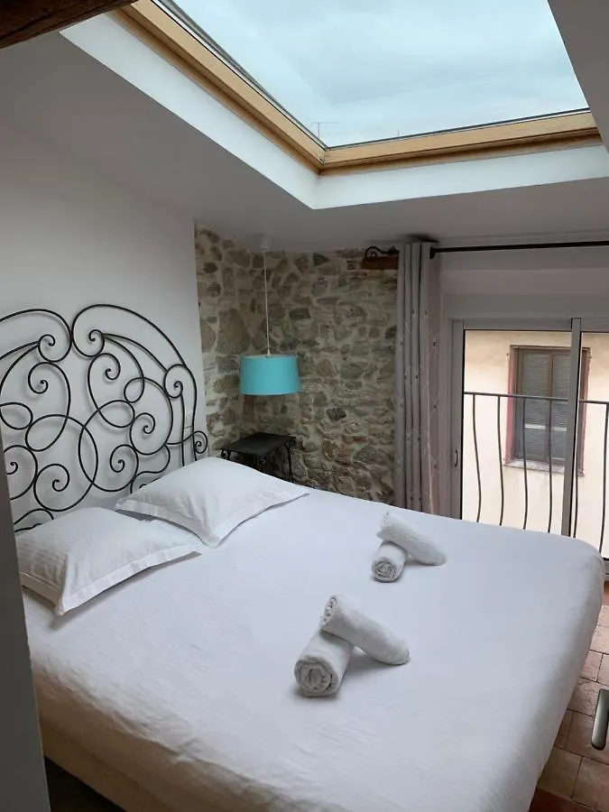 Loft 3 Pieces Dans Vieil Antibes Apartment 0*,
